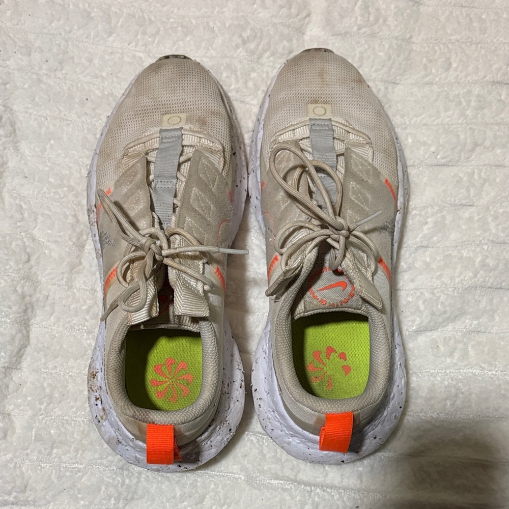 Nike Running Cream and Orange Athletic Shoes